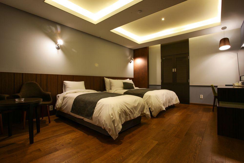 Karak Tourist Hotel Seul Exterior foto