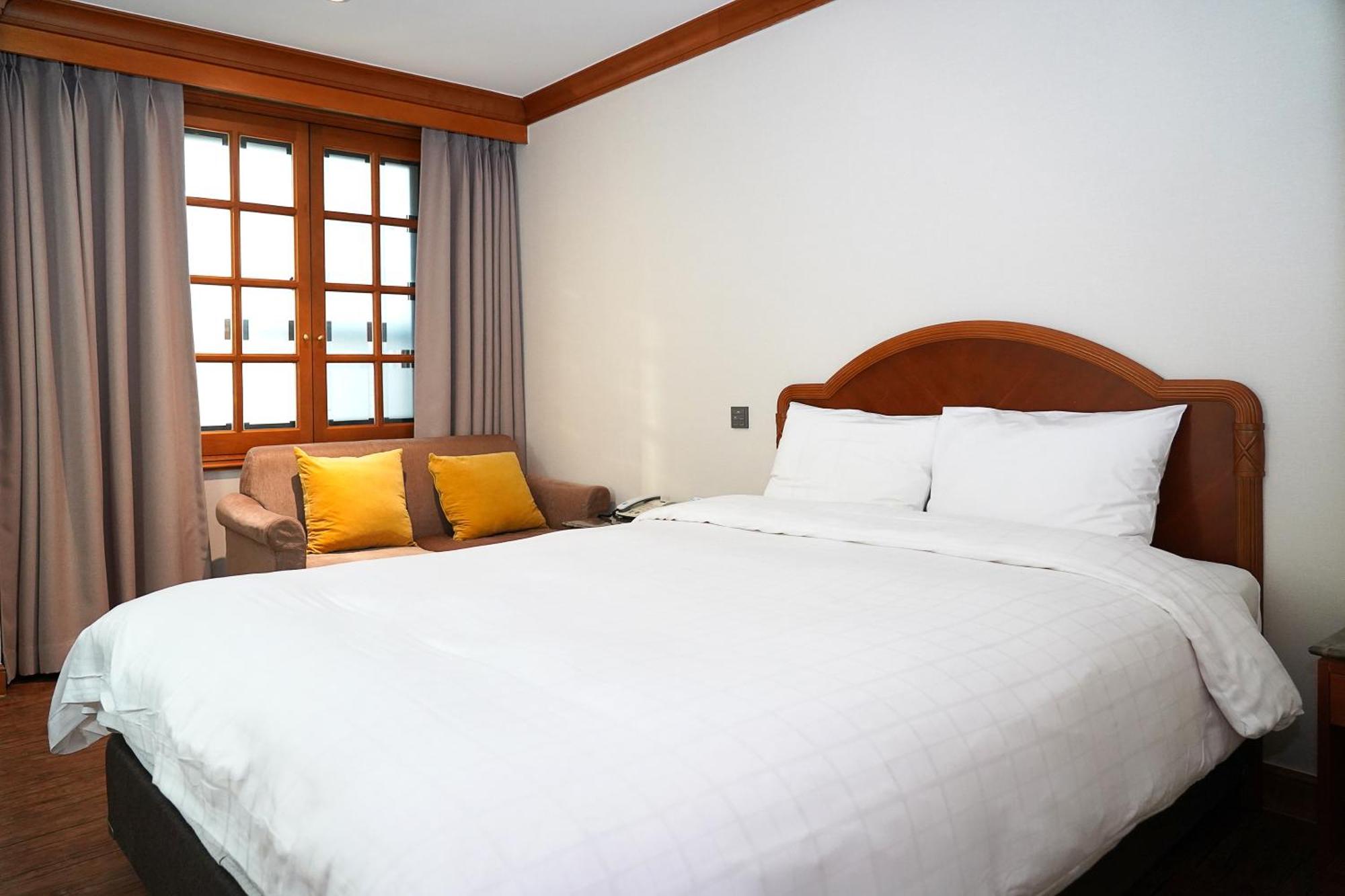 Karak Tourist Hotel Seul Exterior foto
