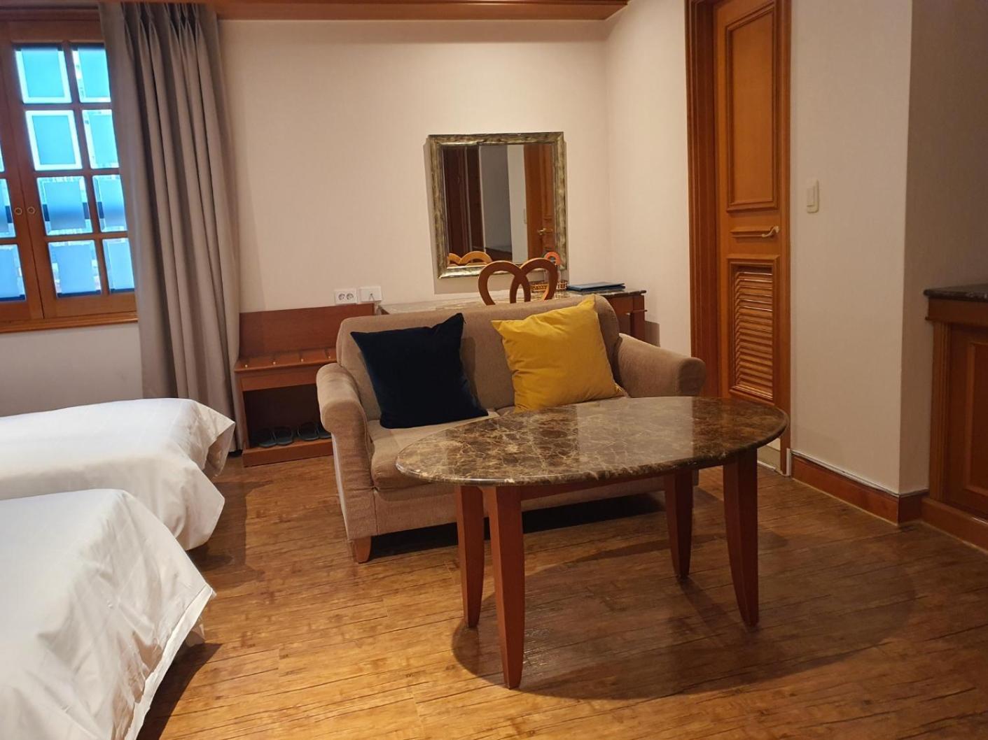 Karak Tourist Hotel Seul Exterior foto