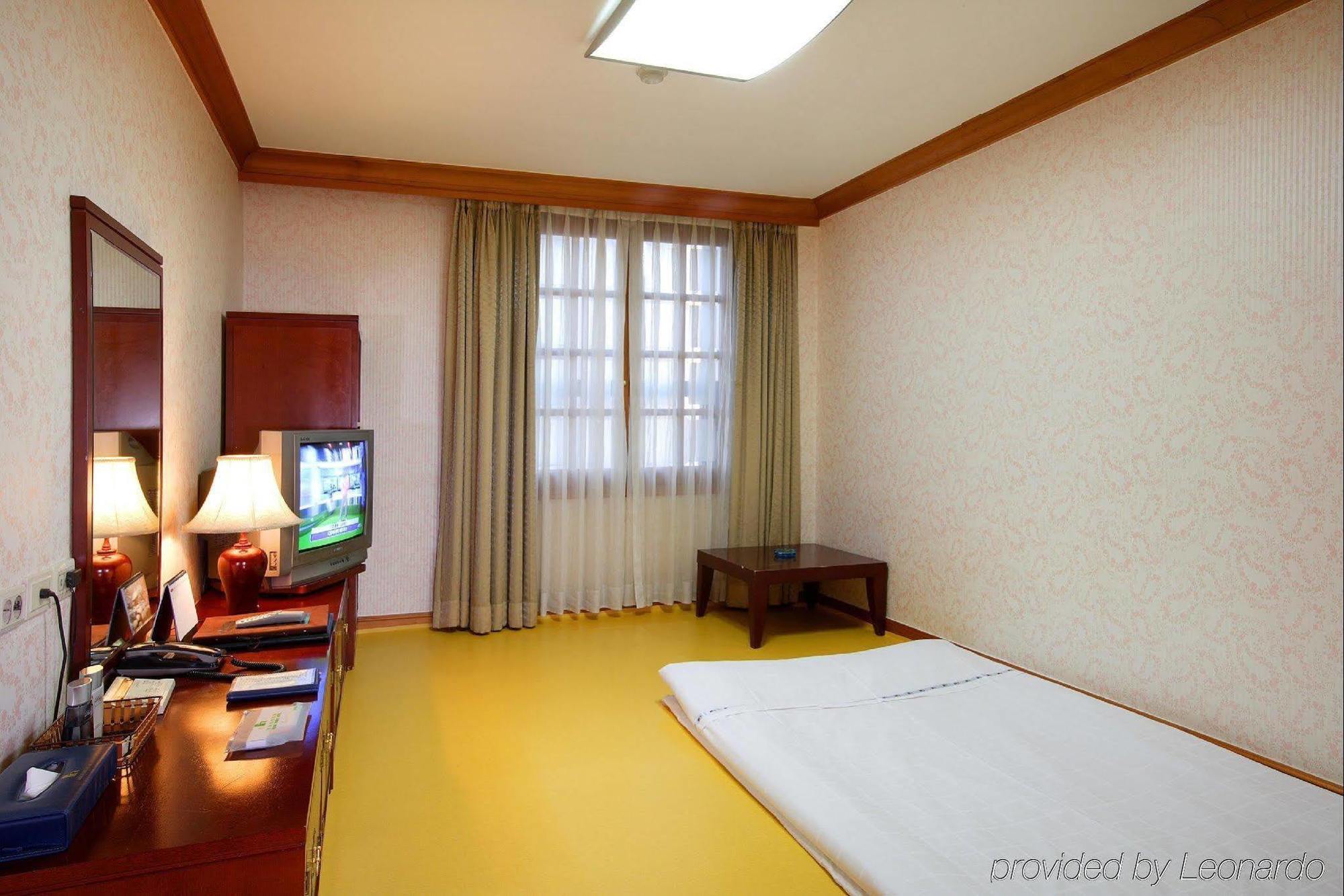 Karak Tourist Hotel Seul Exterior foto